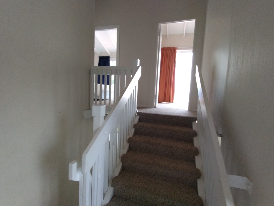 3 Bedroom Property for Sale in Kosmos North West